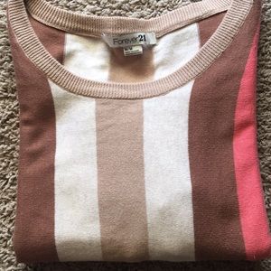 Super cute light weight sweater